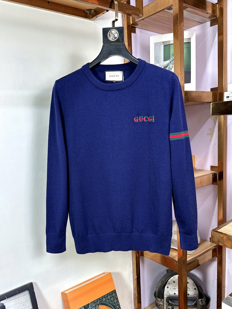 Christian Louboutin Fleece, photo 1