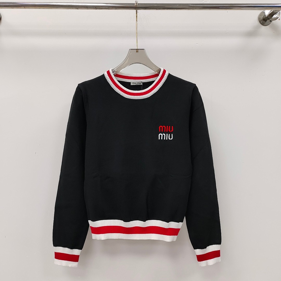 Christian Louboutin Christian Louboutin Long Sleeve Collar, photo 1