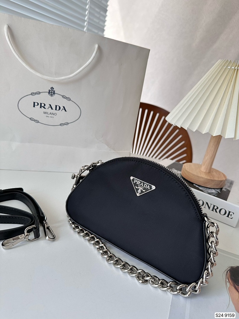 Chain Shell Bag, photo 1