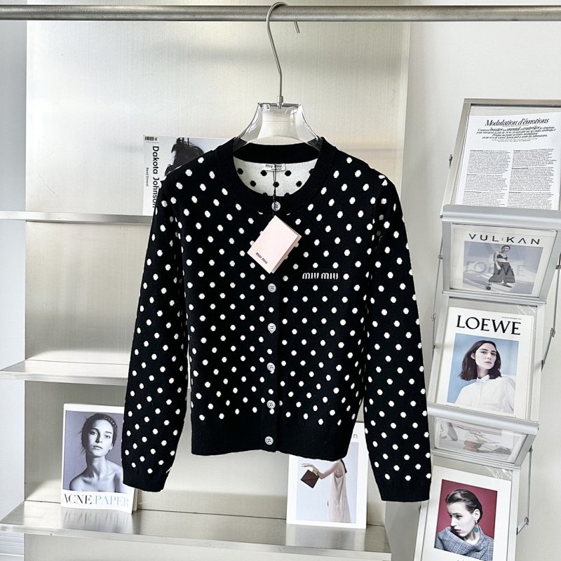 Christian Louboutin Fleece, photo 1