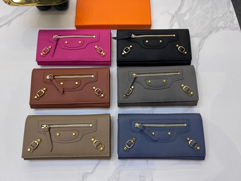 New Womens, photo 1