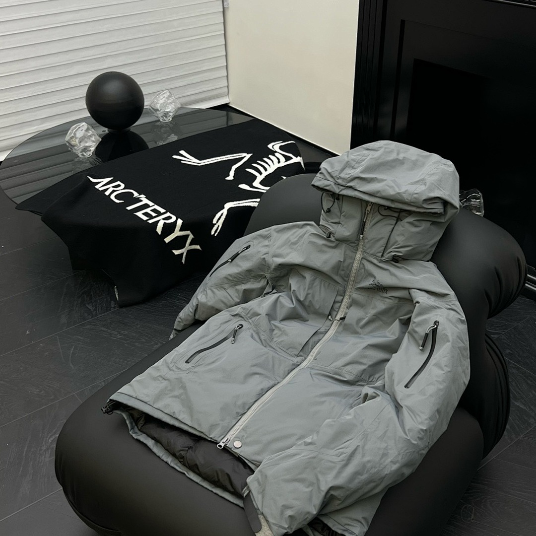 Arc'teryx Arc'teryx, photo 1