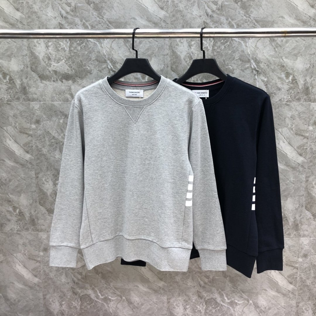 Christian Louboutin Quad Collar Fleece, photo 1