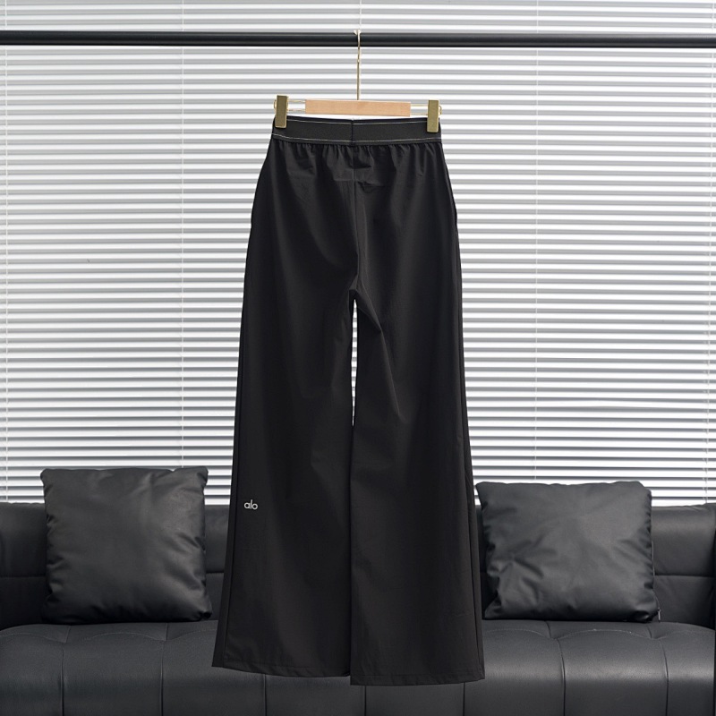 Christian Louboutin Trousers, photo 1