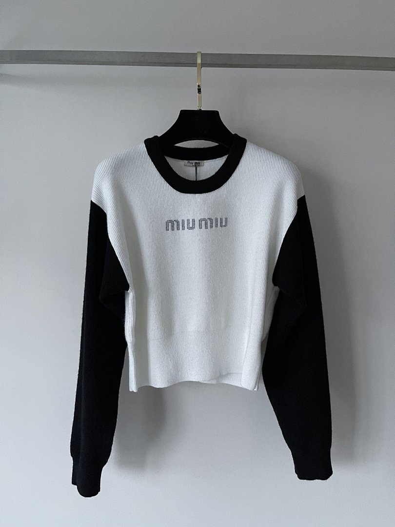 Christian Louboutin Velvet Fleece, photo 1