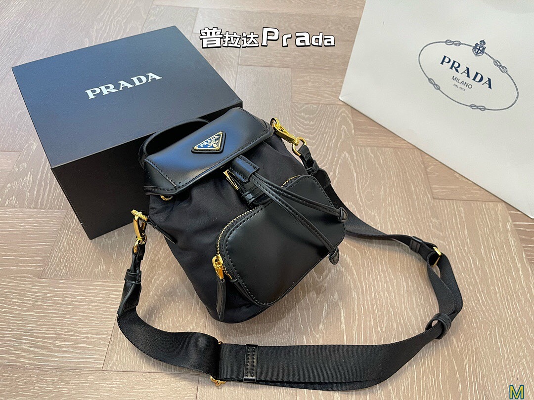 Prada Prada PR*DA, photo 1