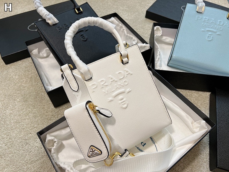 Letter Tote Bag, photo 1