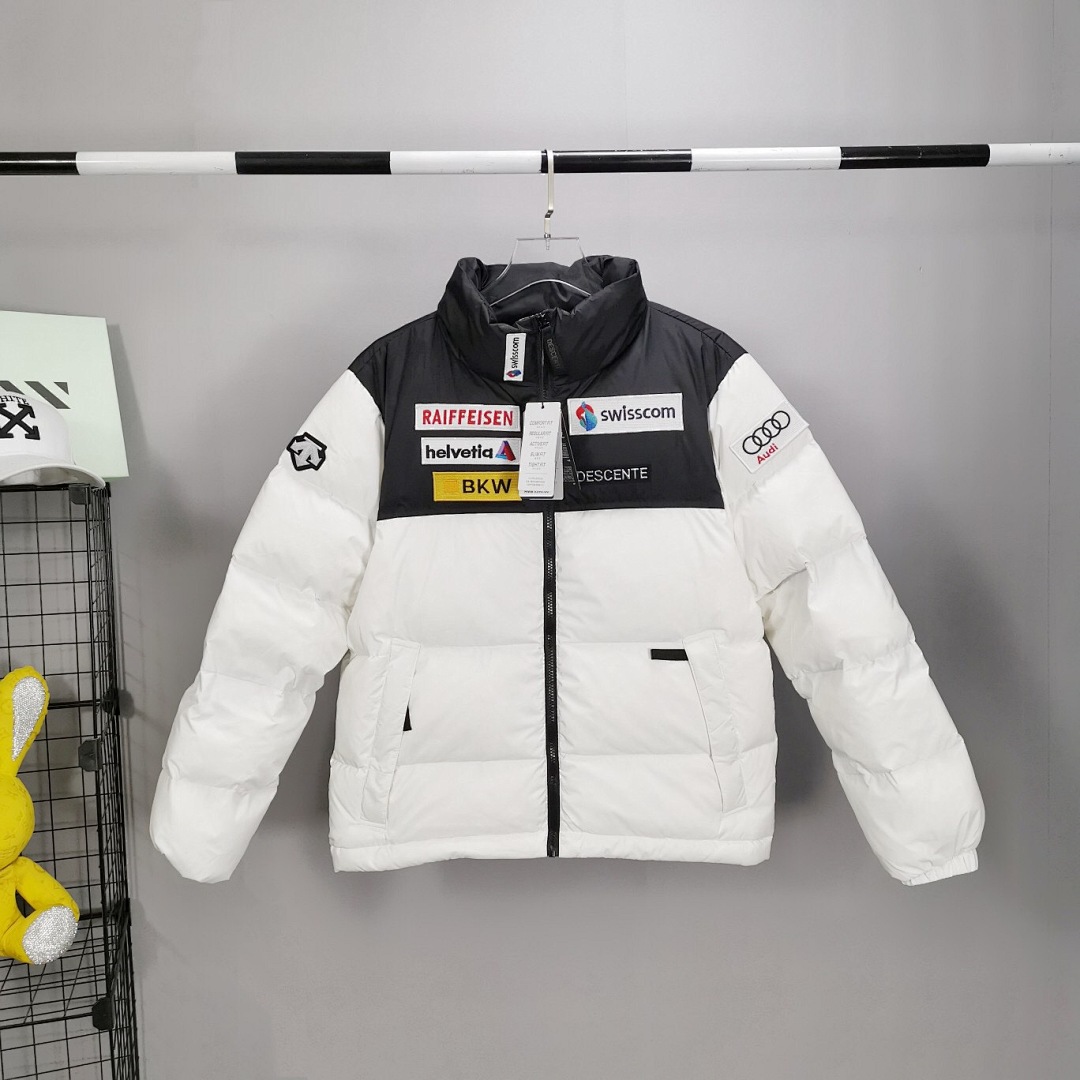Des*Ents Lianlian Down Jacket, photo 1