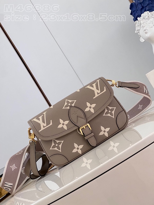 Other Grey Silk Monogram Empreinte, photo 1