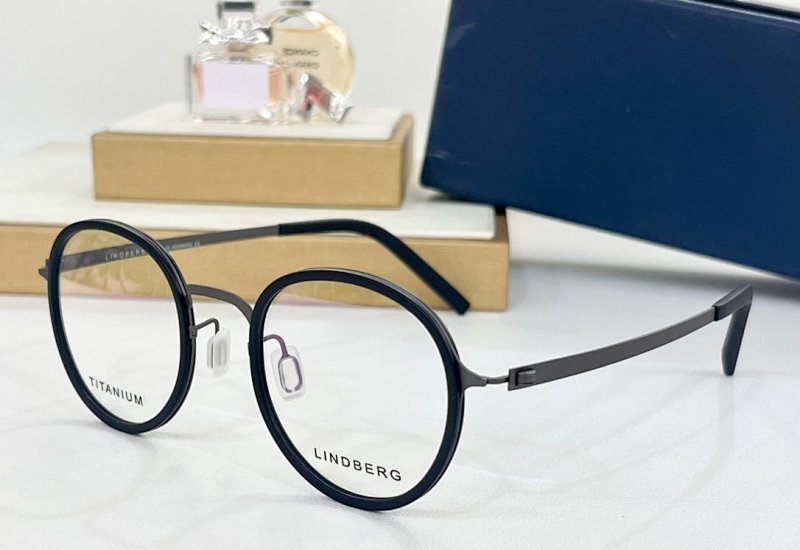Other Glasses, photo 1