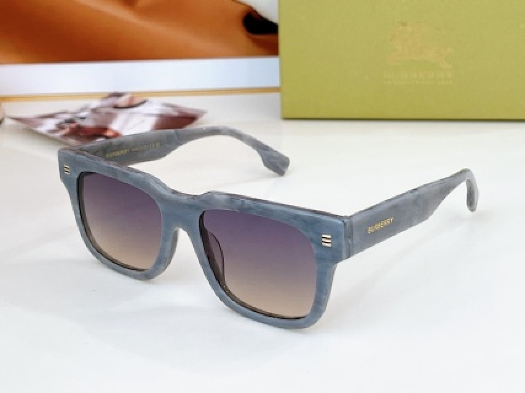 Other BURBERR Sunglasses - Image 22