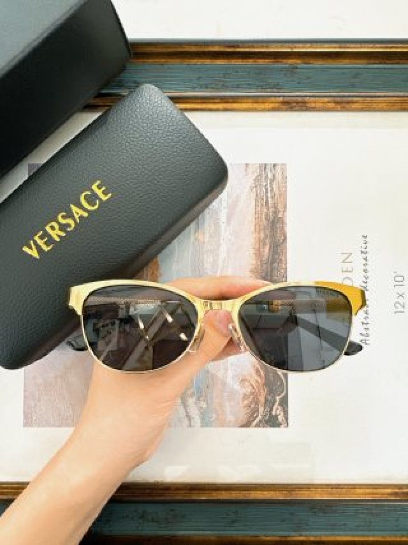 Other VERSACE Sunglasses - Image 117