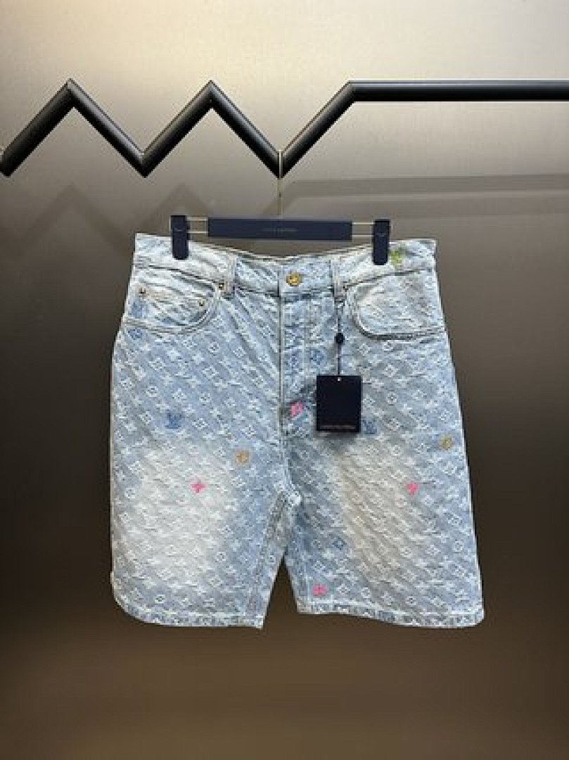 Other Lv Shorts - Image 106