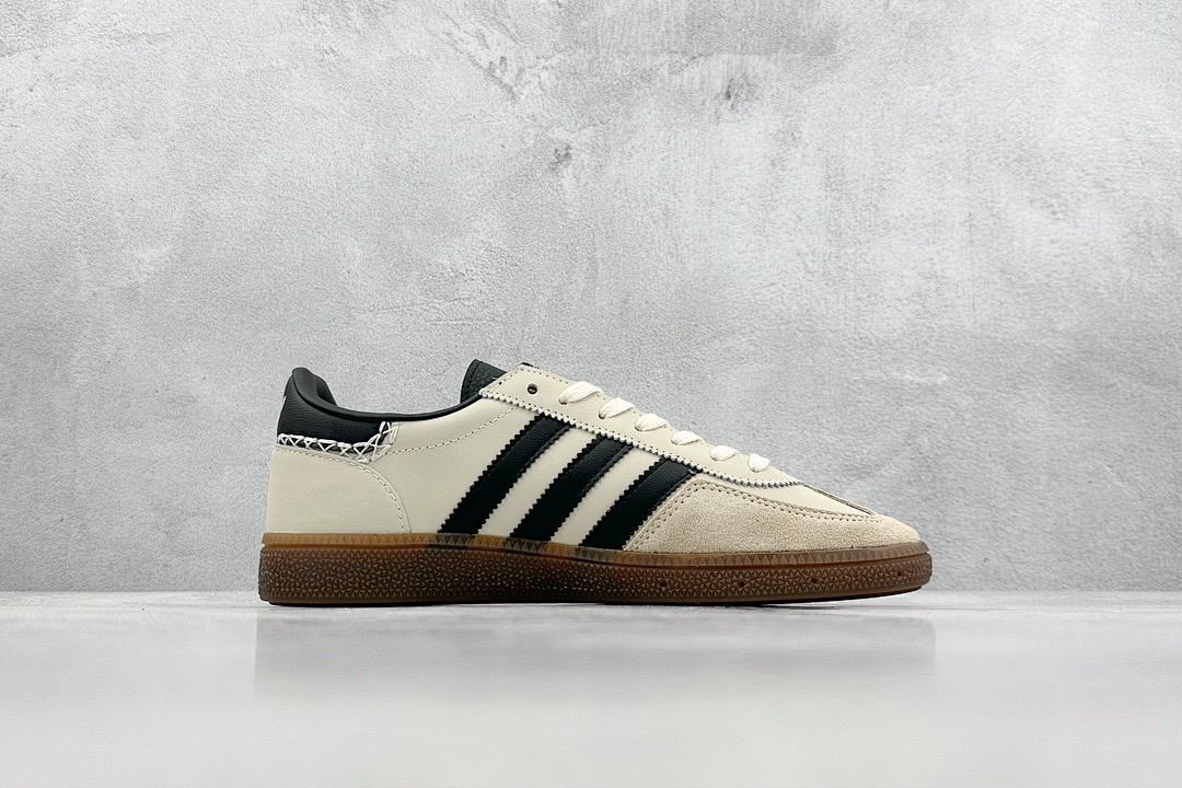 Adidas, photo 1