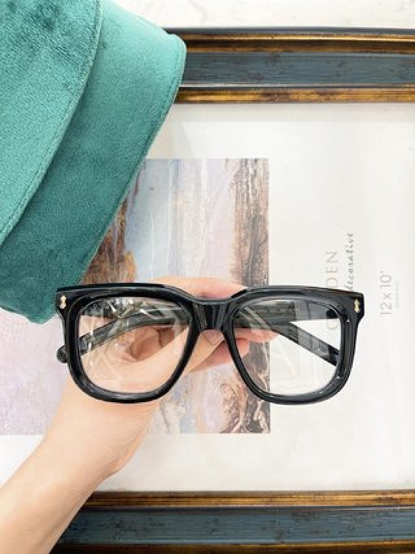 Other GUCCI Sunglasses - Image 17