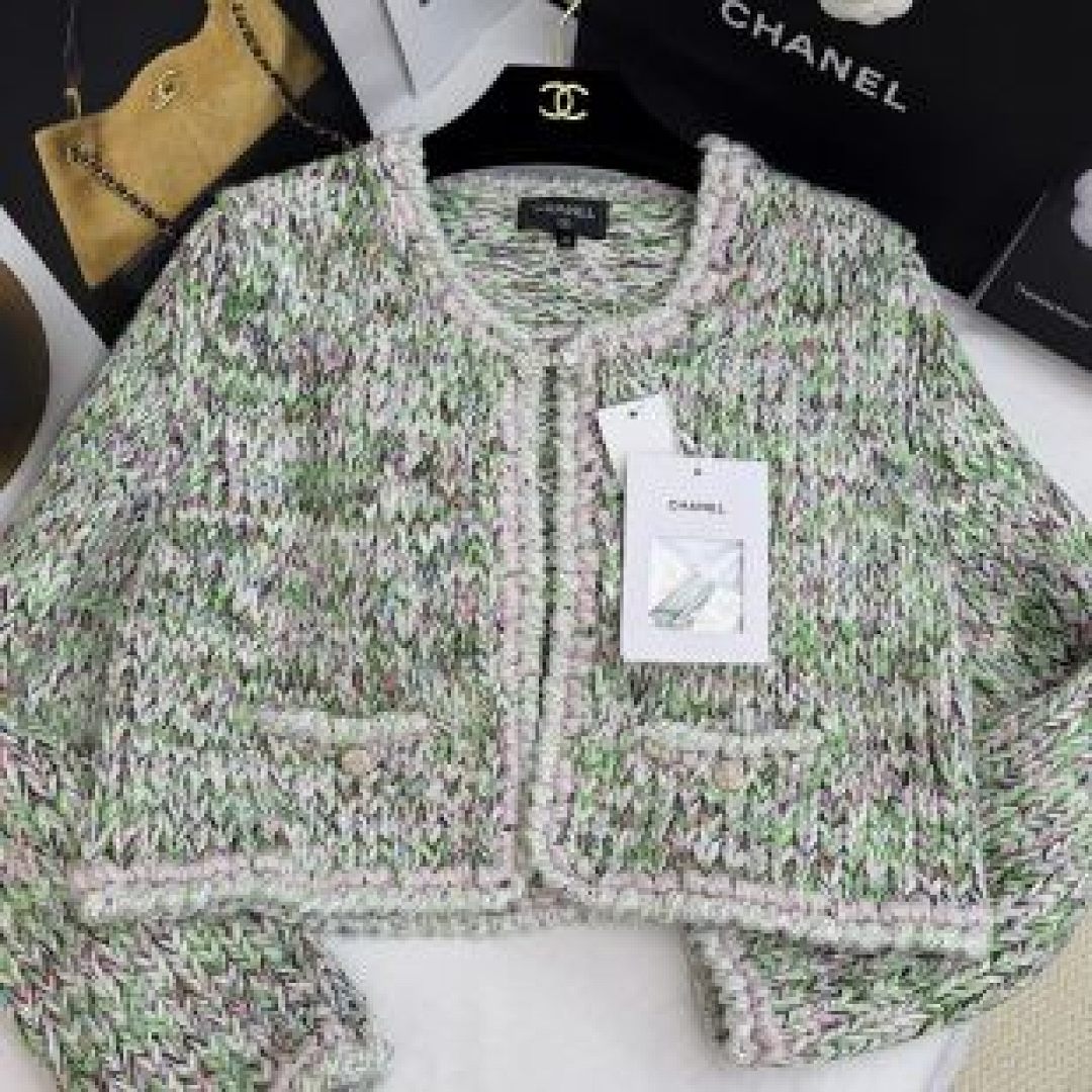 Christian Louboutin Chanel - Image 10