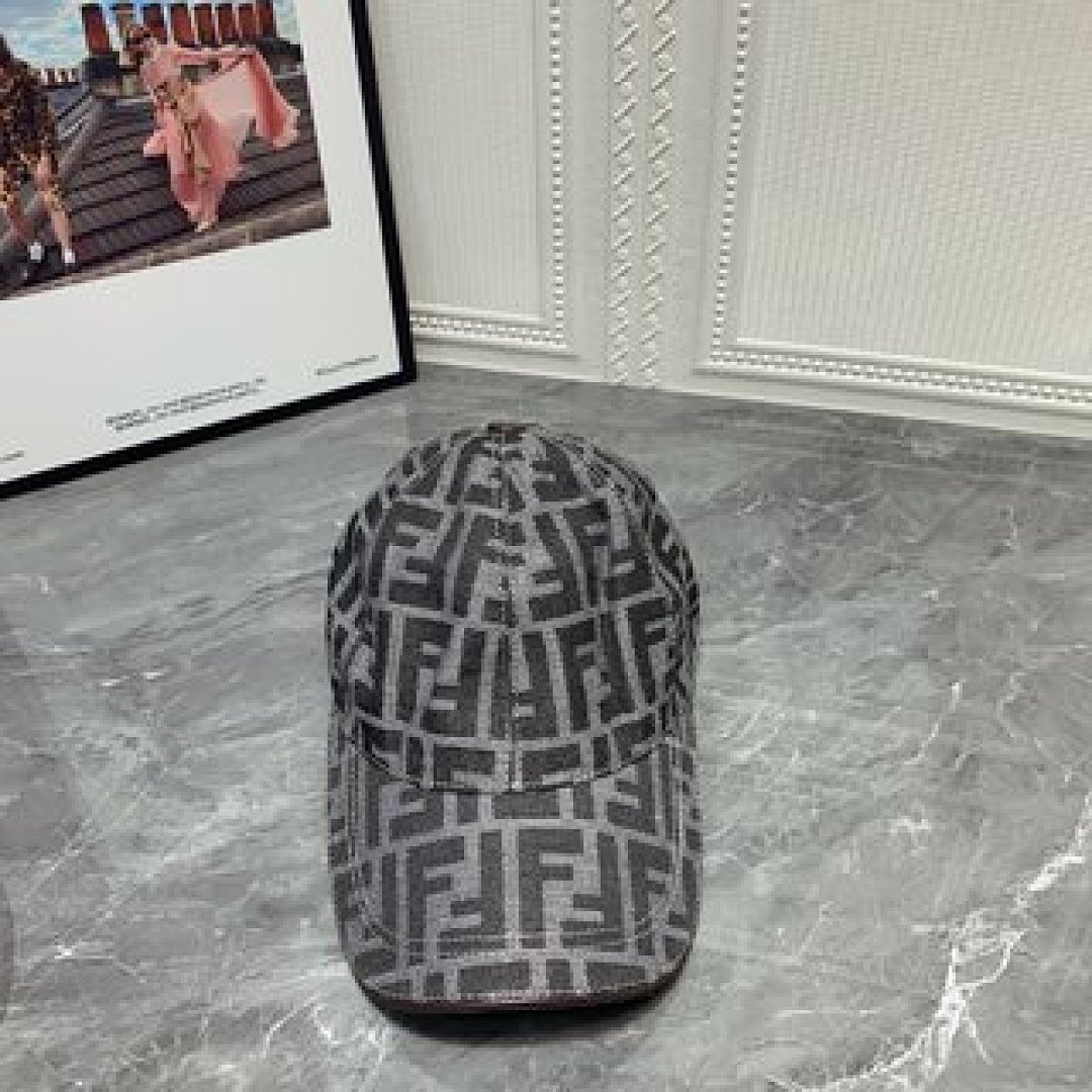 Other Fendi - Image 33