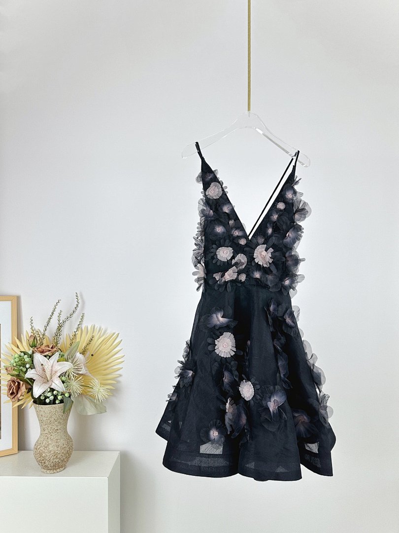 Christian Louboutin Zimmermann - Image 97