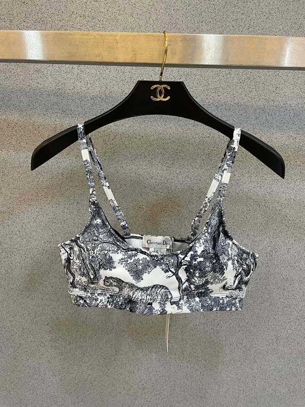 Yoga Wear, photo 1