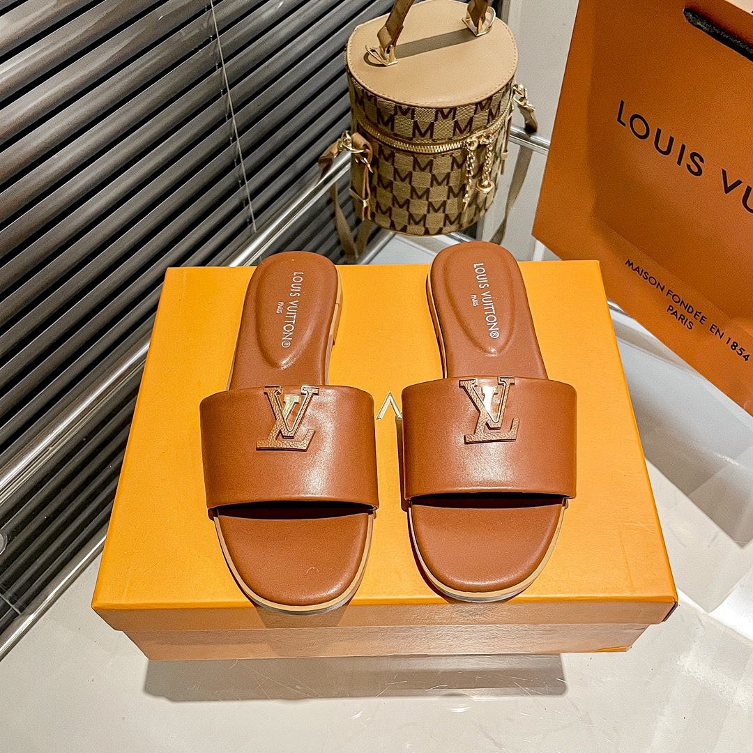 Other Women's Slippers - Image 109