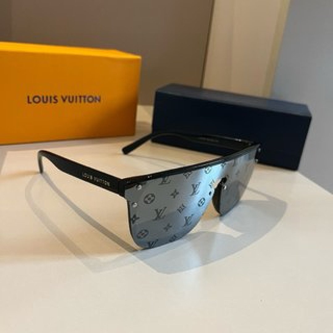Other Lv Sunglasses - Image 24