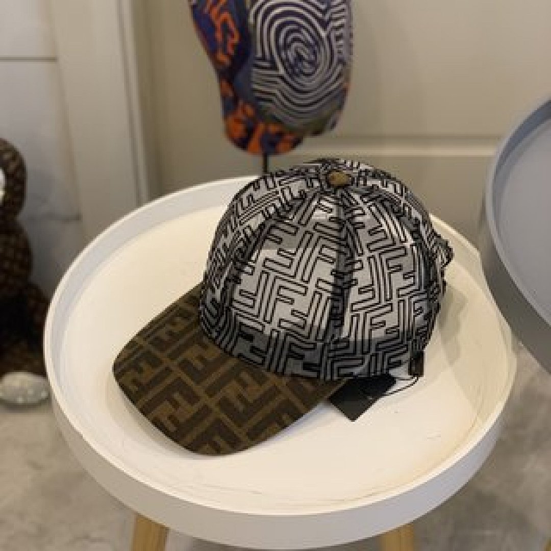 Other Fendi - Image 96