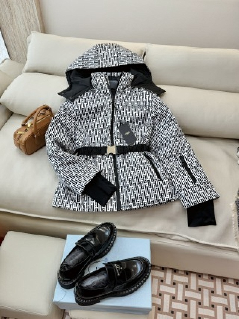 Christian Louboutin Fendi - Image 49