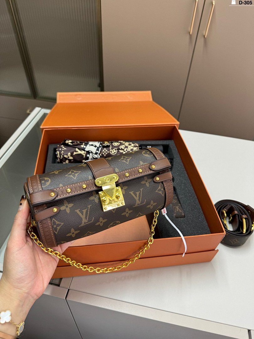 Other Louis Vuitton - Image 86