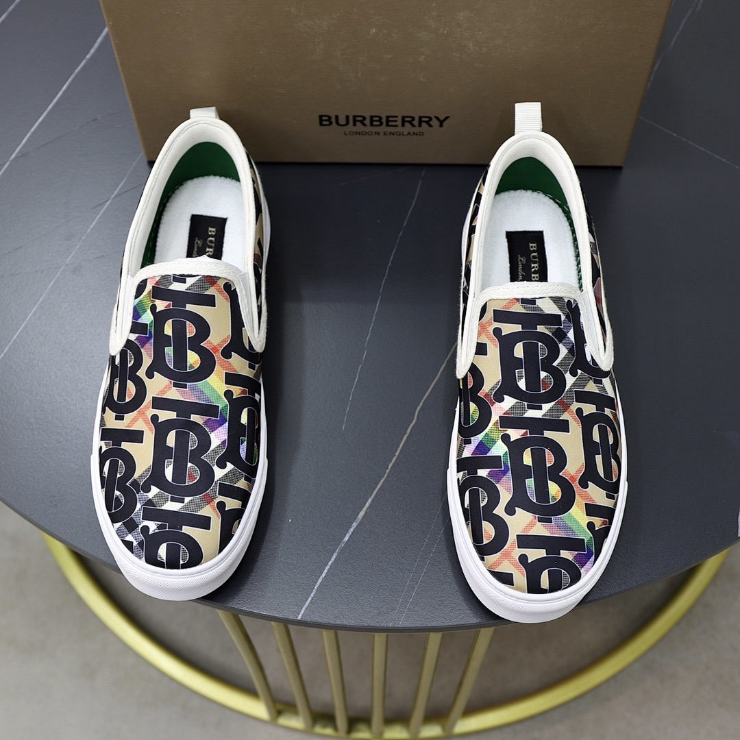 Other Burberry Shoes - Image 25