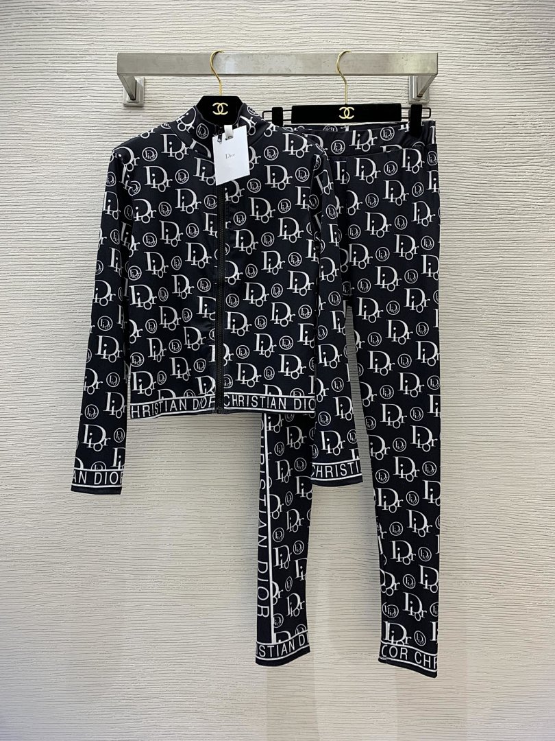 Other Yoga Wear, photo 1