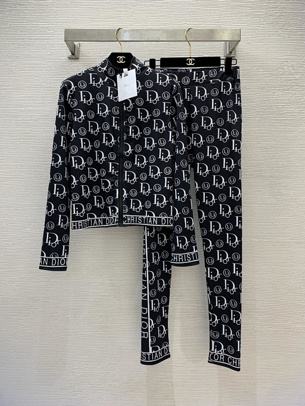 Other Yoga Wear, photo 1