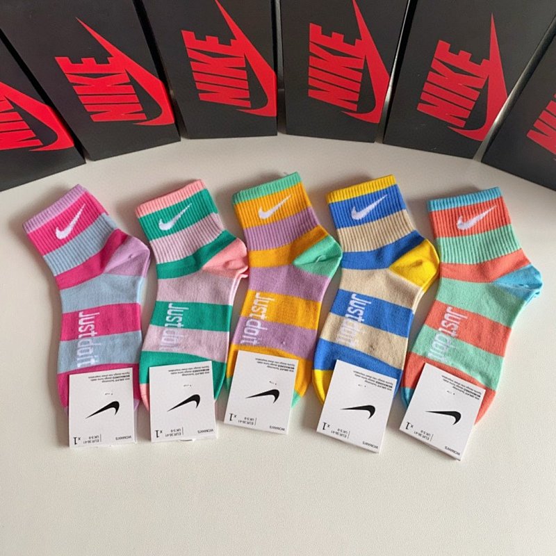 Socks, photo 1