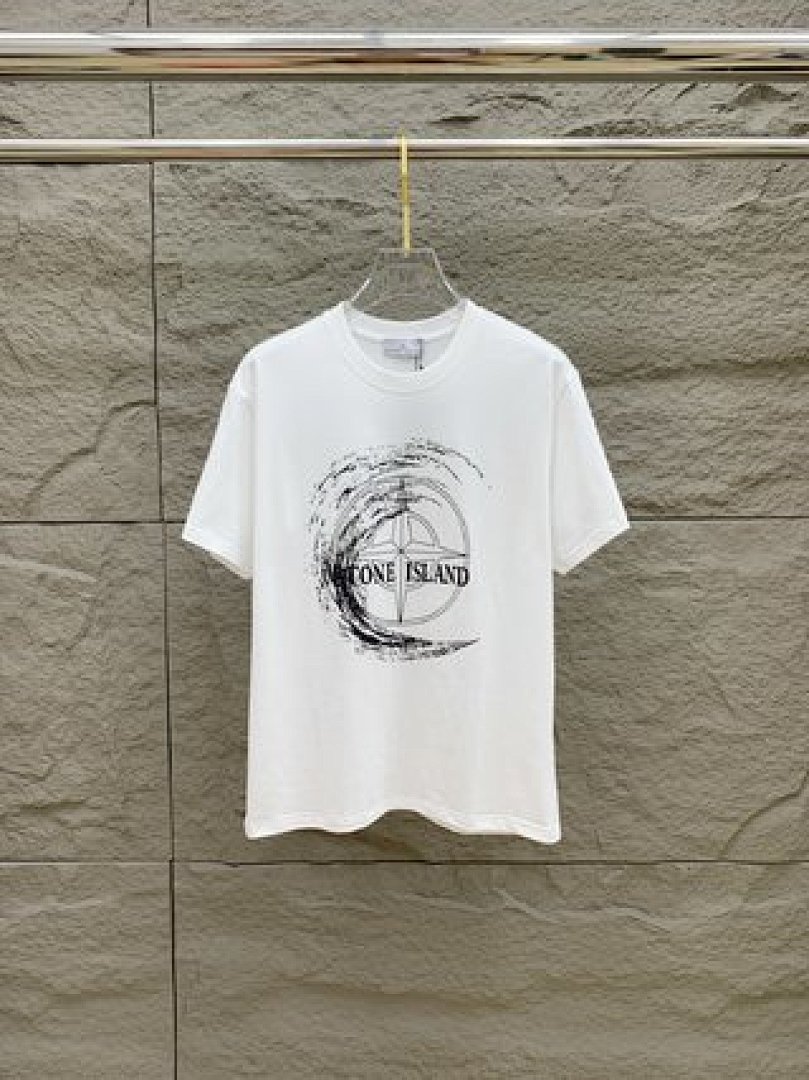 On Running Stone Island - Image 49