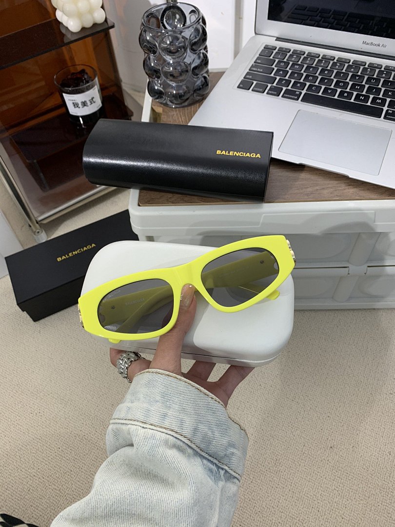 Other Glasses