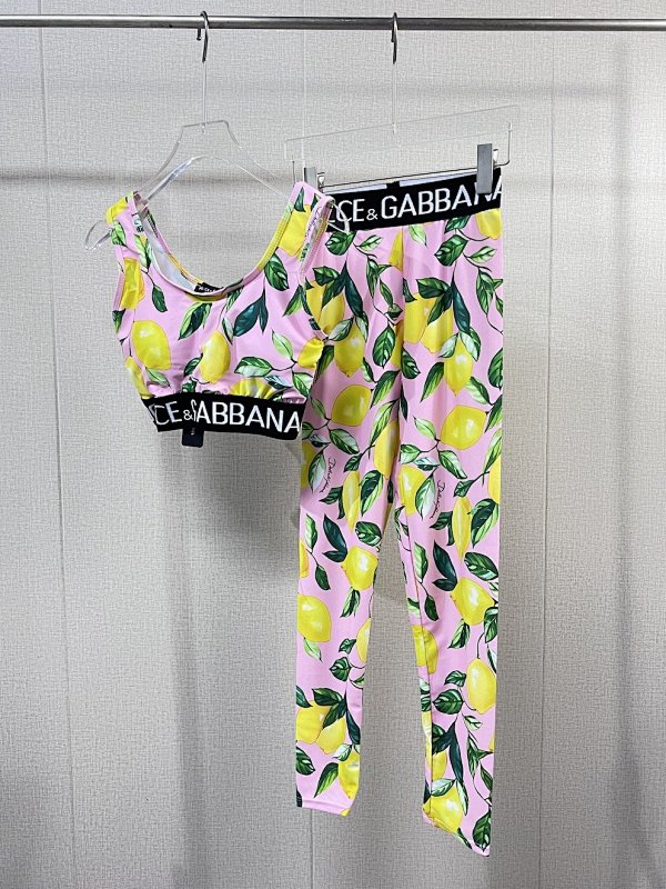 Yoga Wear, photo 1