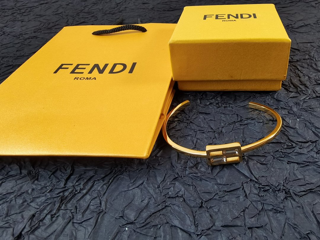 Other Fendi - Image 4