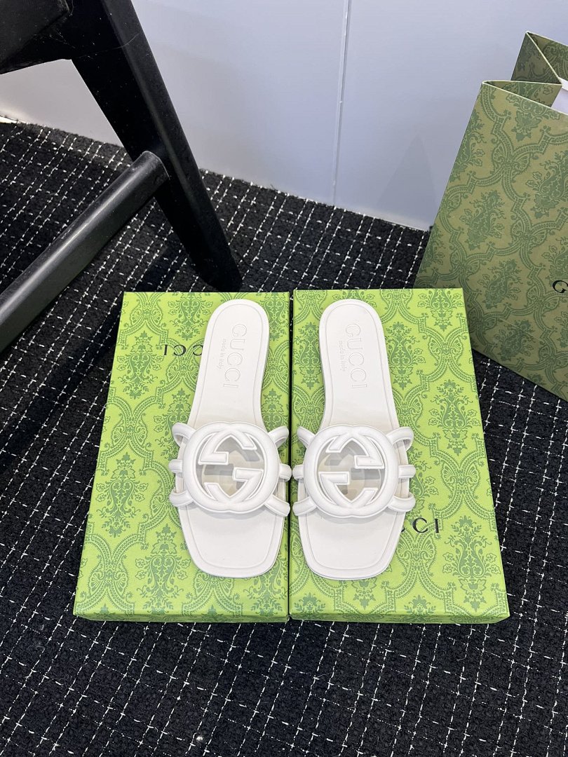 Other Women's Slippers - Image 77