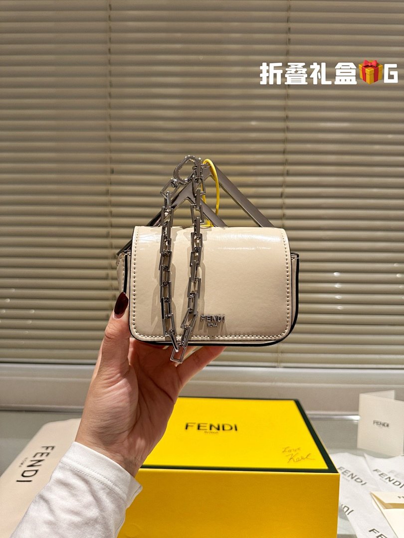 Other Fendi - Image 21