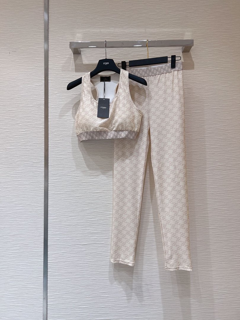 Other Yoga Wear, photo 1