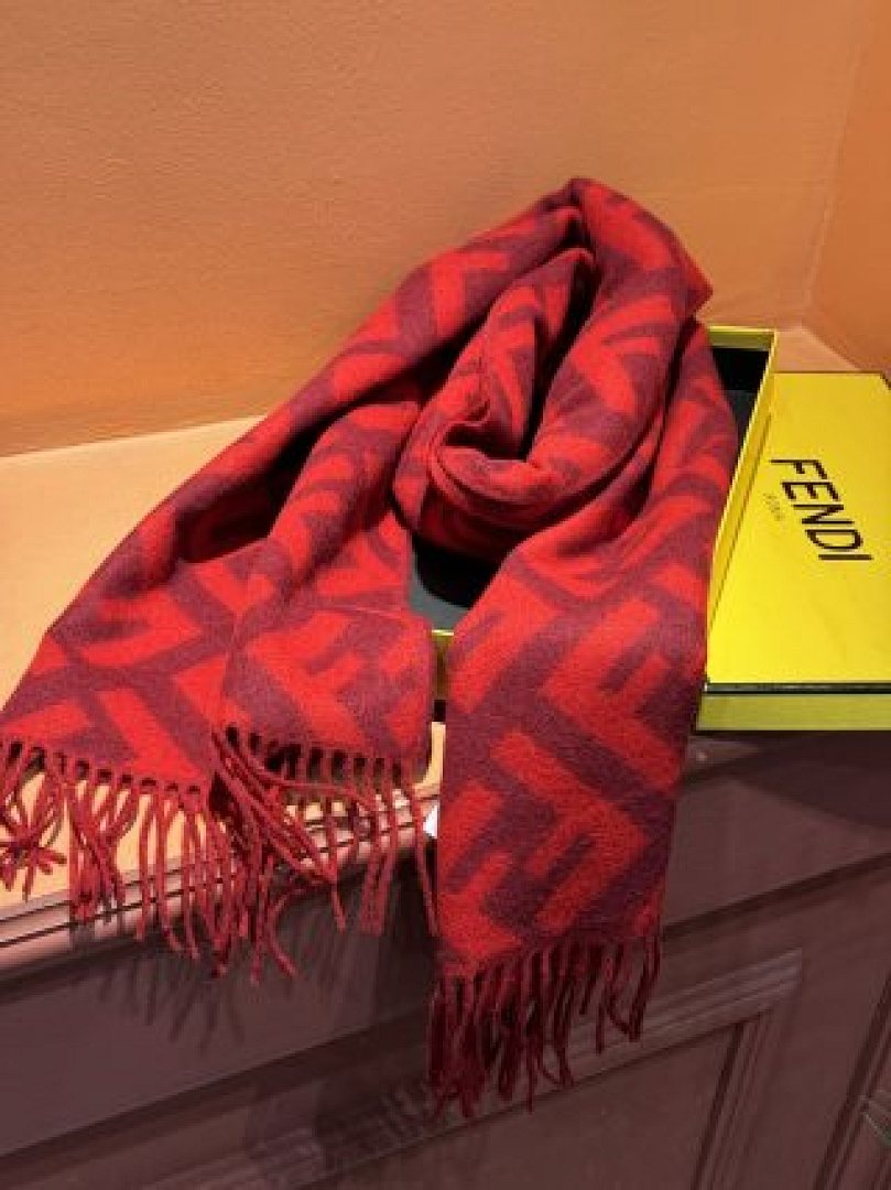 Other Fendi - Image 8