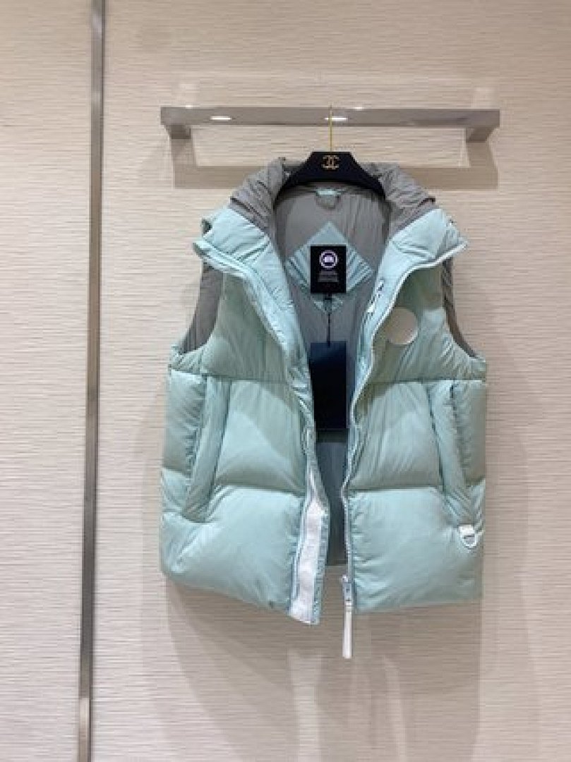 Christian Louboutin Canada Goose - Image 91