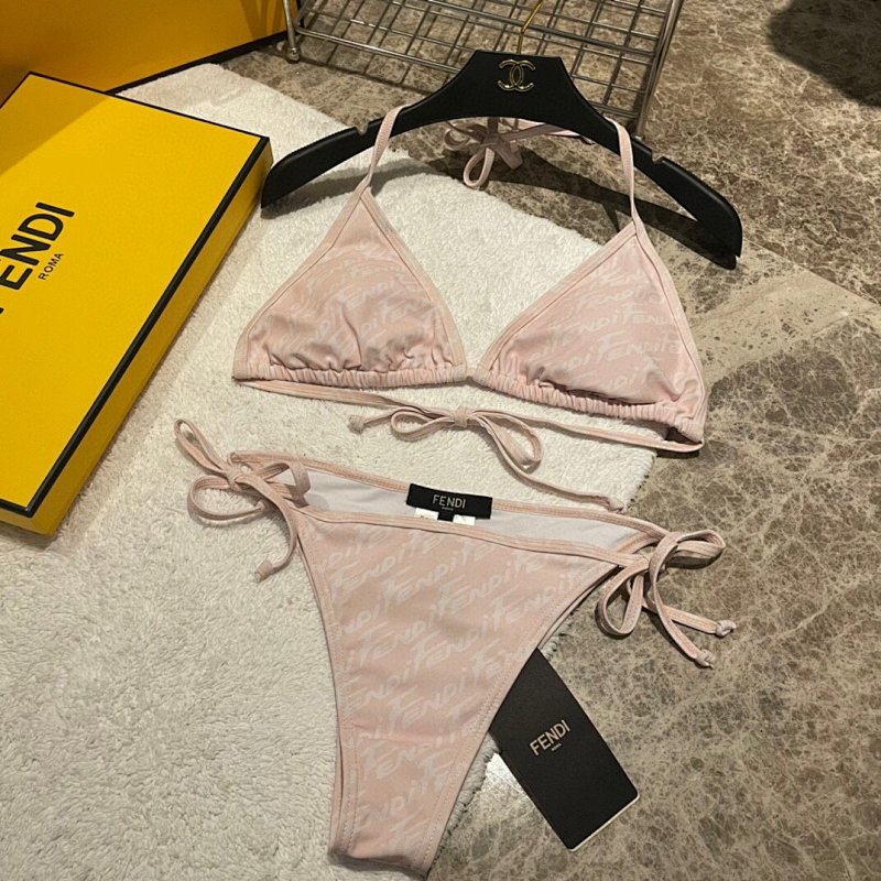 Bikini, photo 1