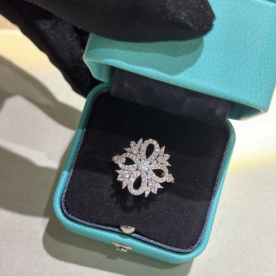 Other Tiffany - Image 107