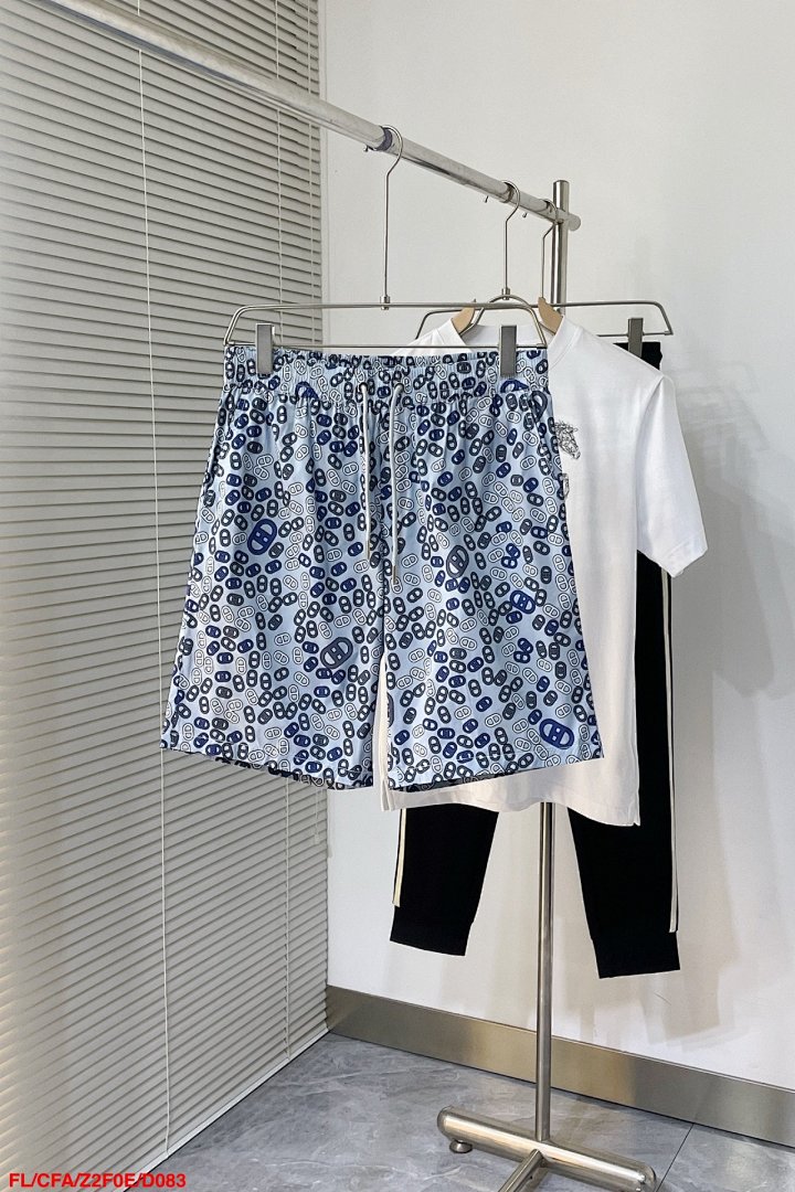 Other Shorts, photo 1