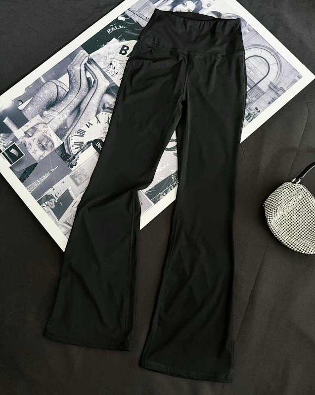 Yoga Wear, photo 1