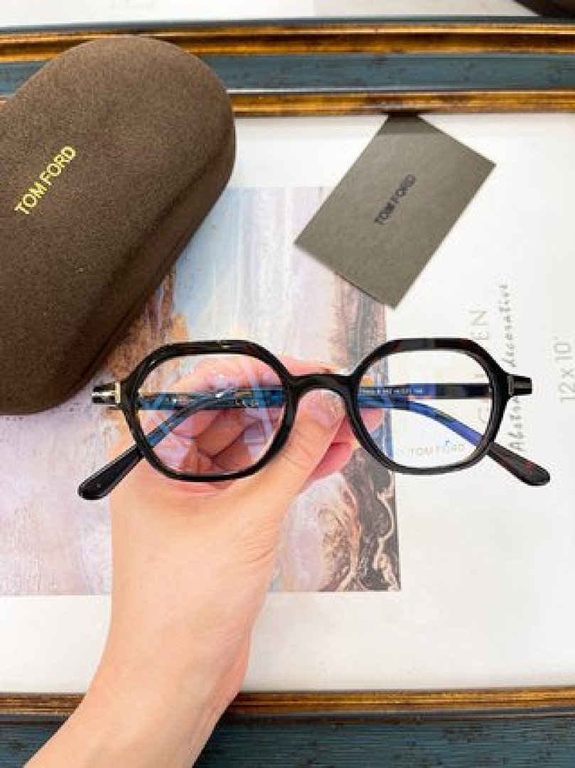 Other TOMTORD Sunglasses - Image 25