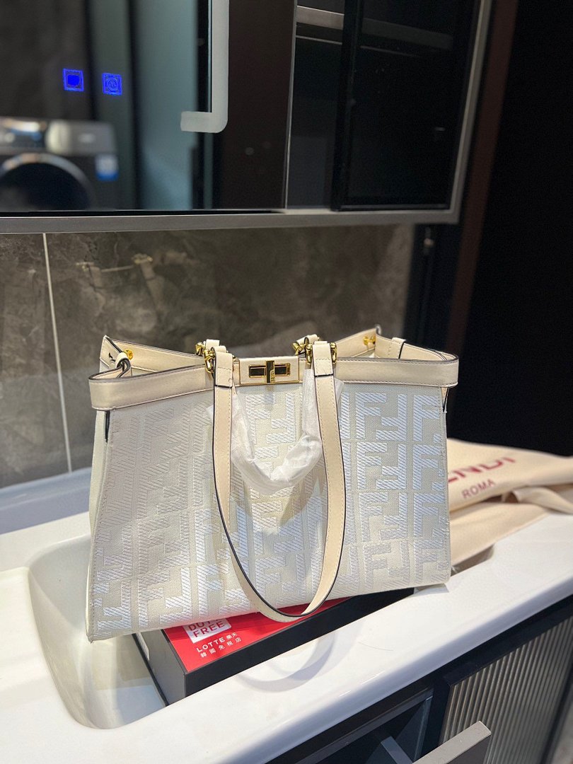 Other Fendi - Image 75