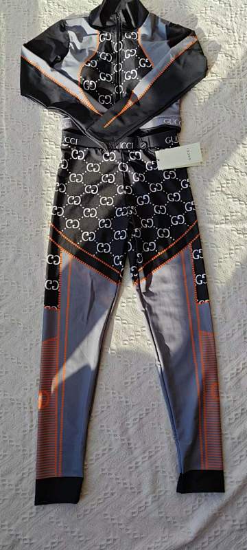 Yoga Wear, photo 1