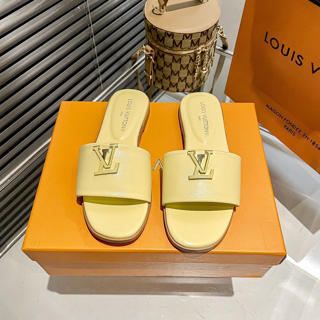 Other Women's Slippers - Image 110