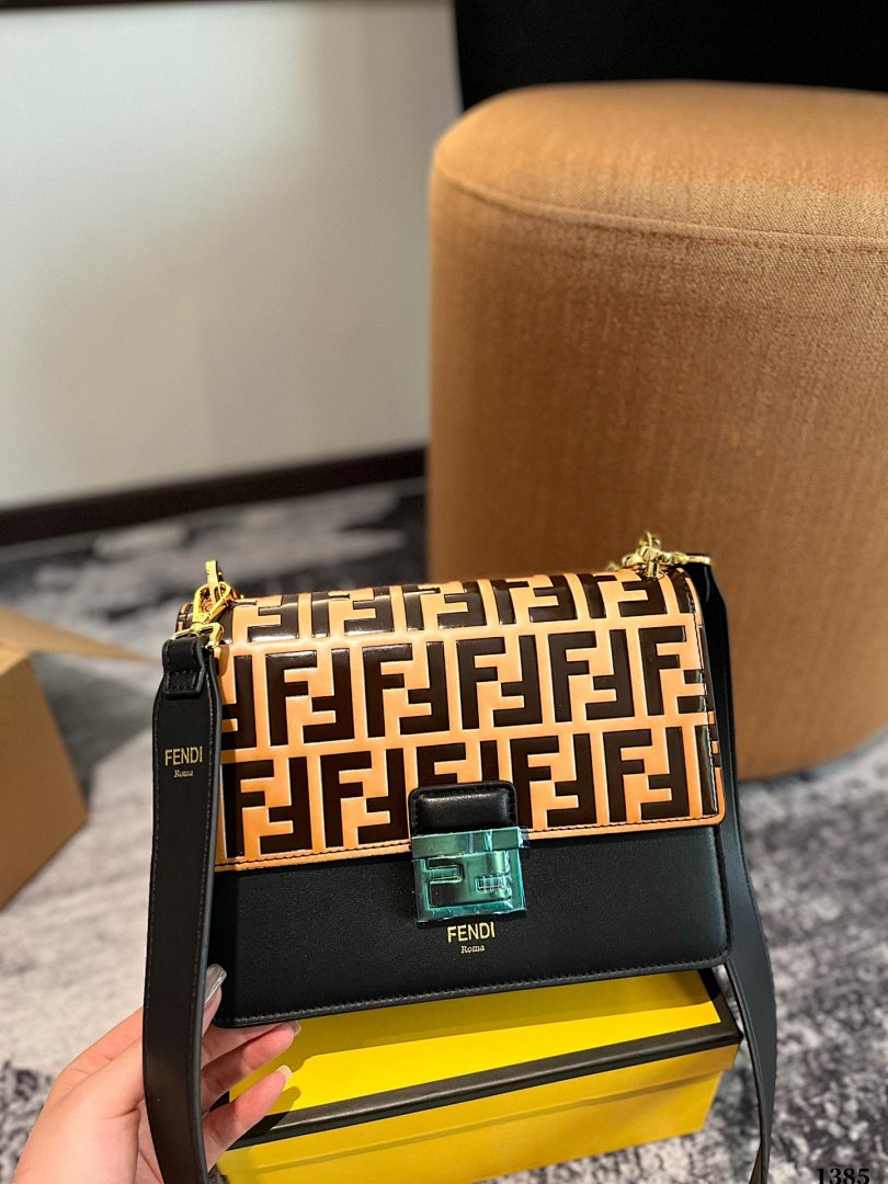 Other Fendi - Image 11